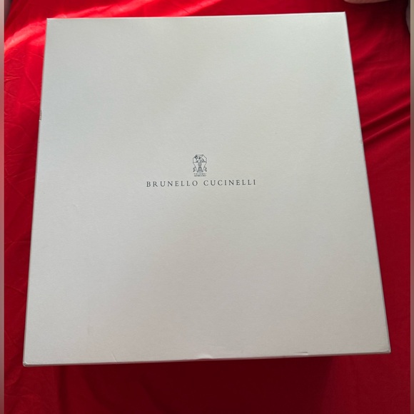 Brunello Cucinelli light gray Gift Box - Picture 1 of 10